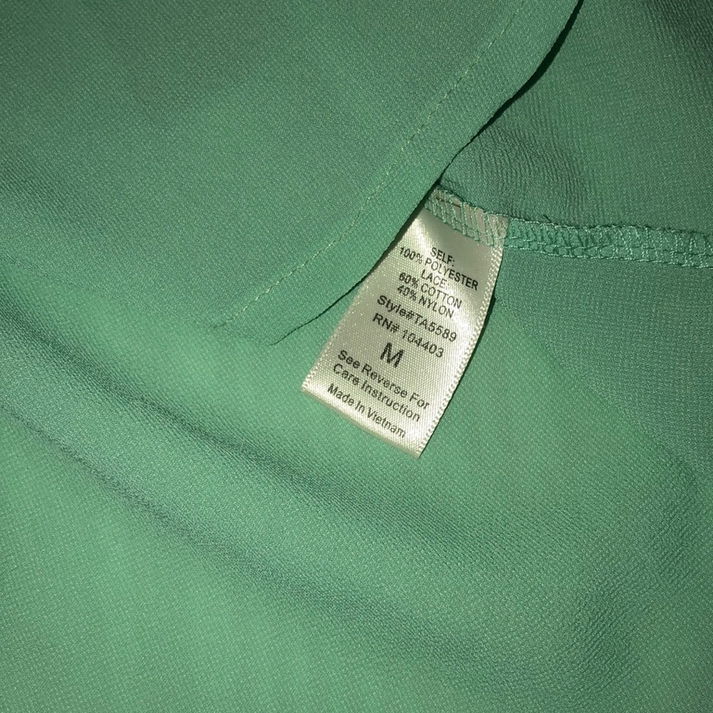 •Lace Detail Blouse• - Picture 6 of 6